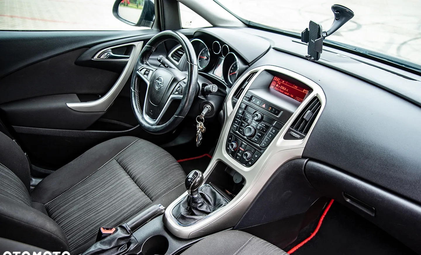 Opel Astra cena 26500 przebieg: 219000, rok produkcji 2011 z Płock małe 191
